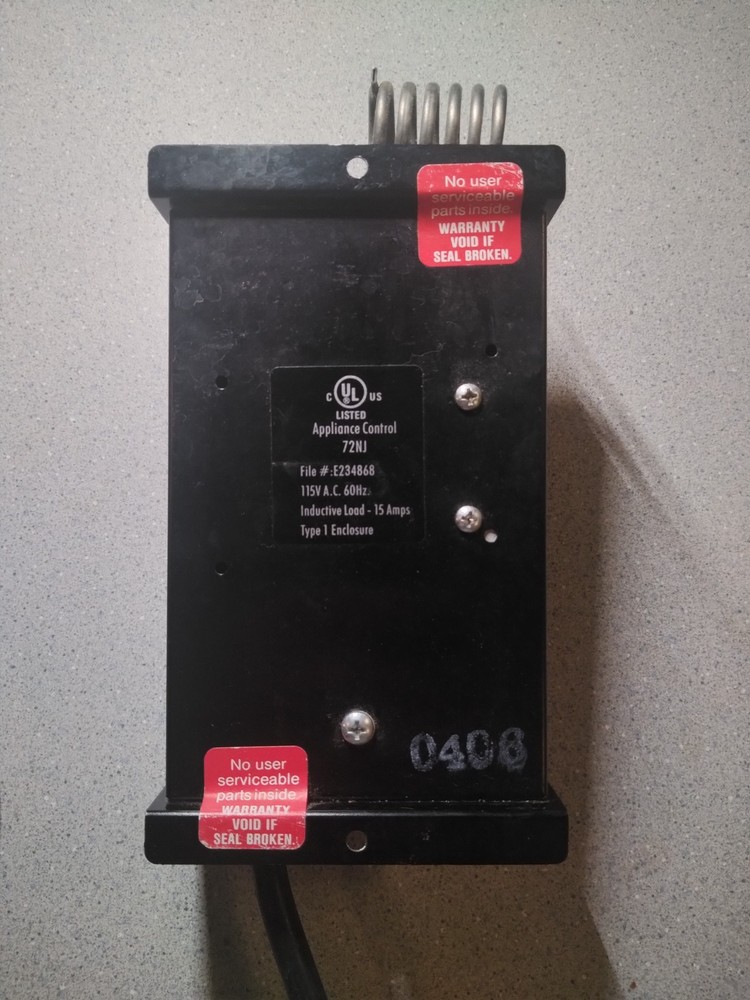 Green Air Products Model TEMP-H/C-7 ANALOG Temperature Controller