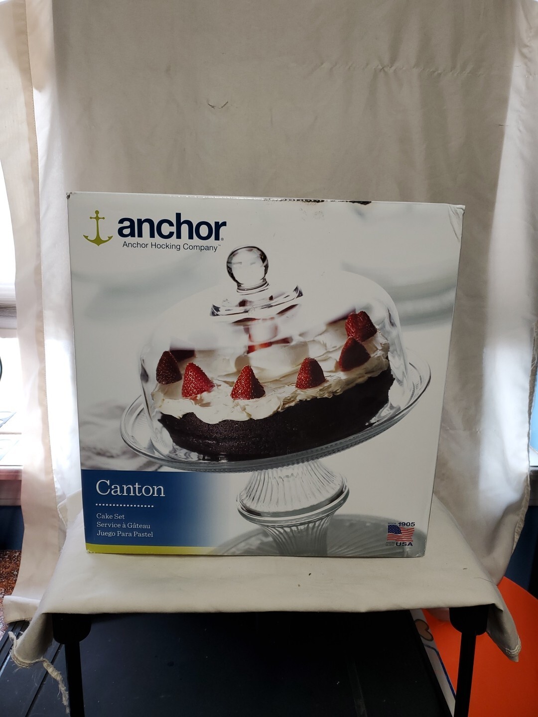 Anchor Hocking Company Cake Set / Dome New In Box