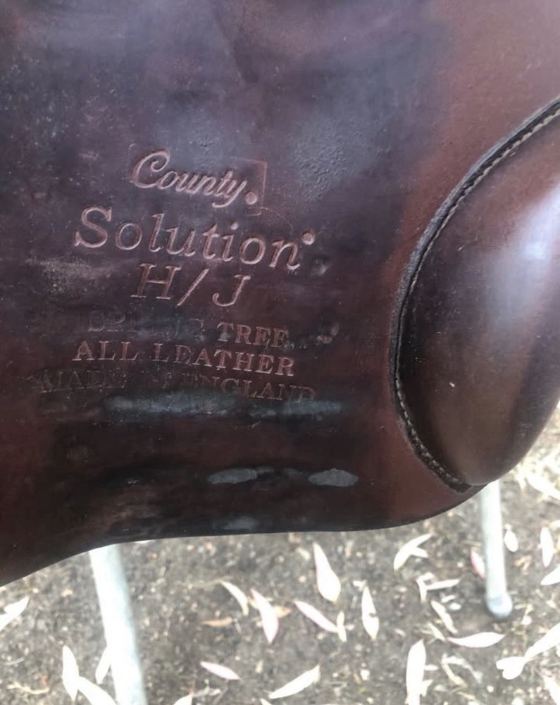 County Saddlery Solution H/J Jumping Saddle 17" Medium Tree