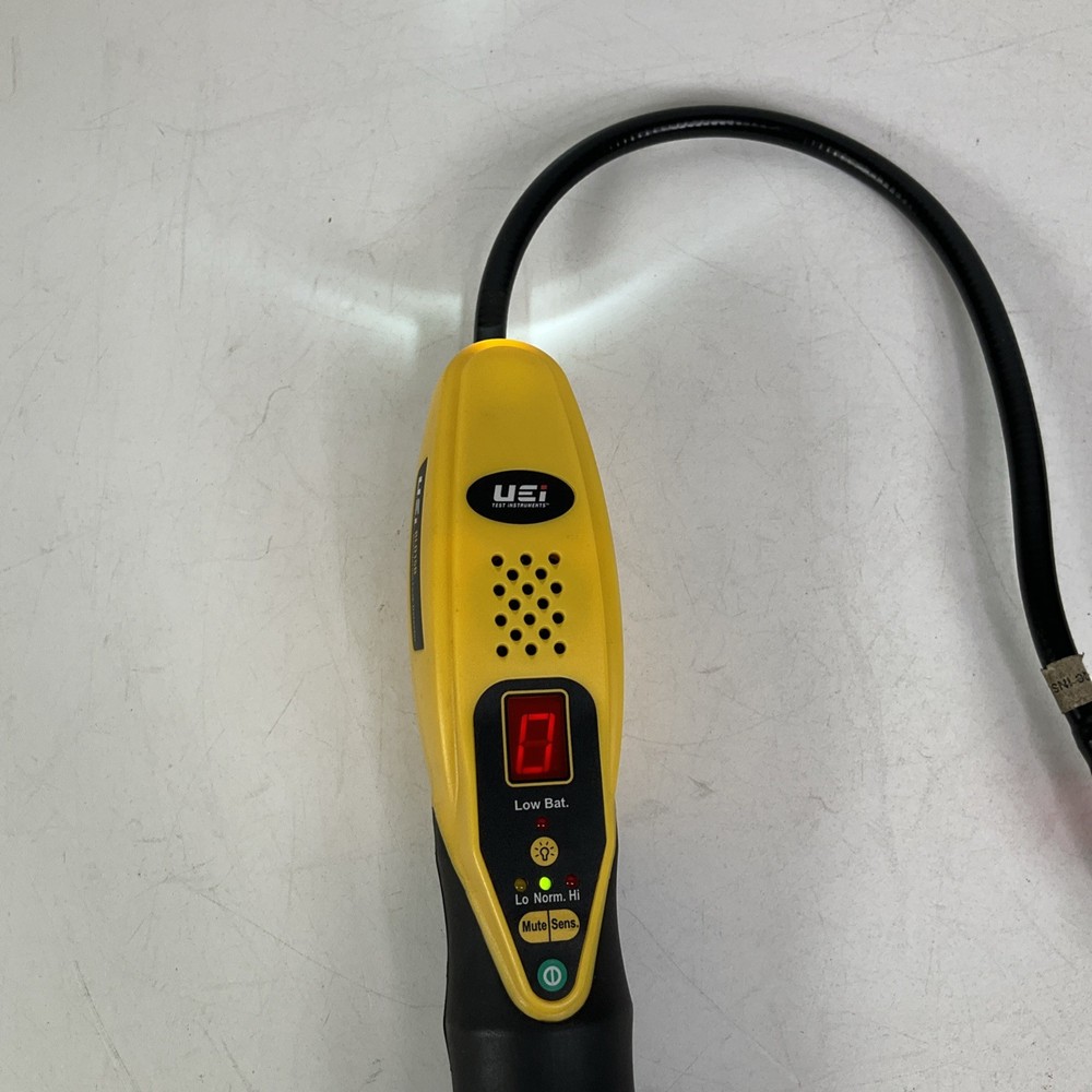 UEI Test Instruments Refrigerant Leak Detector Kit RLD15B