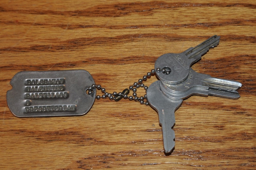 Vintage Antique US Military ID Dog Tag Bolshakov Valentine Pressbitian With Keys