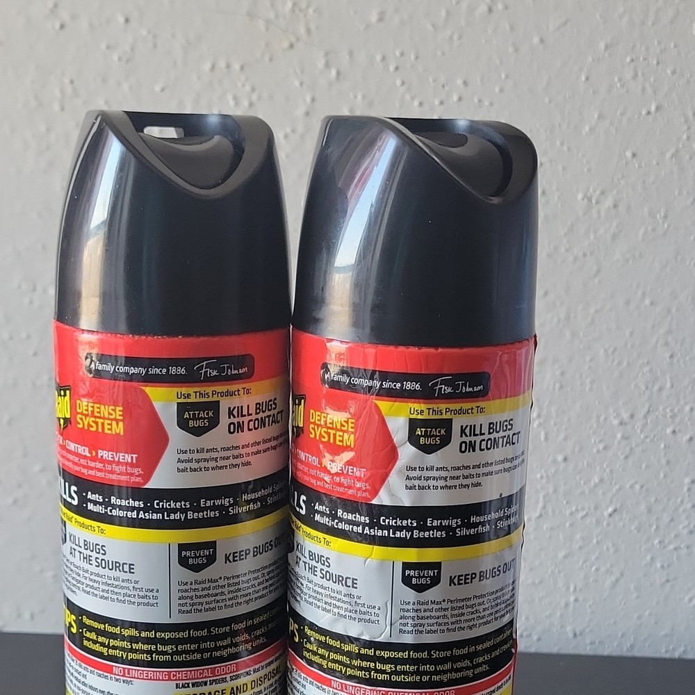 Raid Ant Killer Spray 2-Pack Targets Ant Roach Cricket Earwig Silverfish