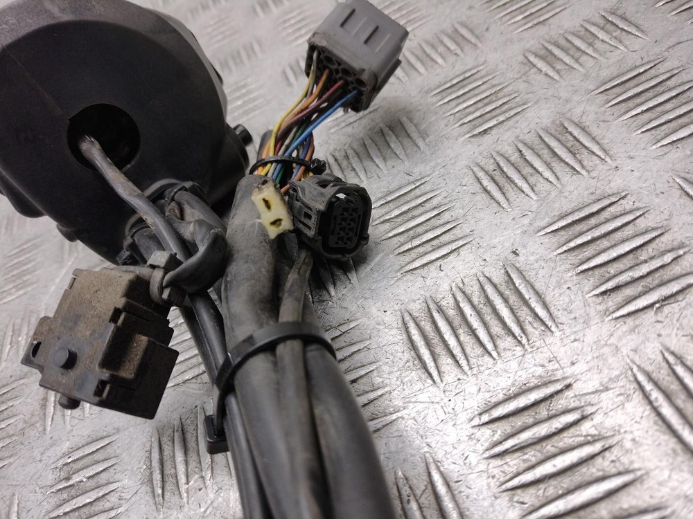2015 TRIUMPH TROPHY TROPHY SE RIGHT SWITCH GEAR