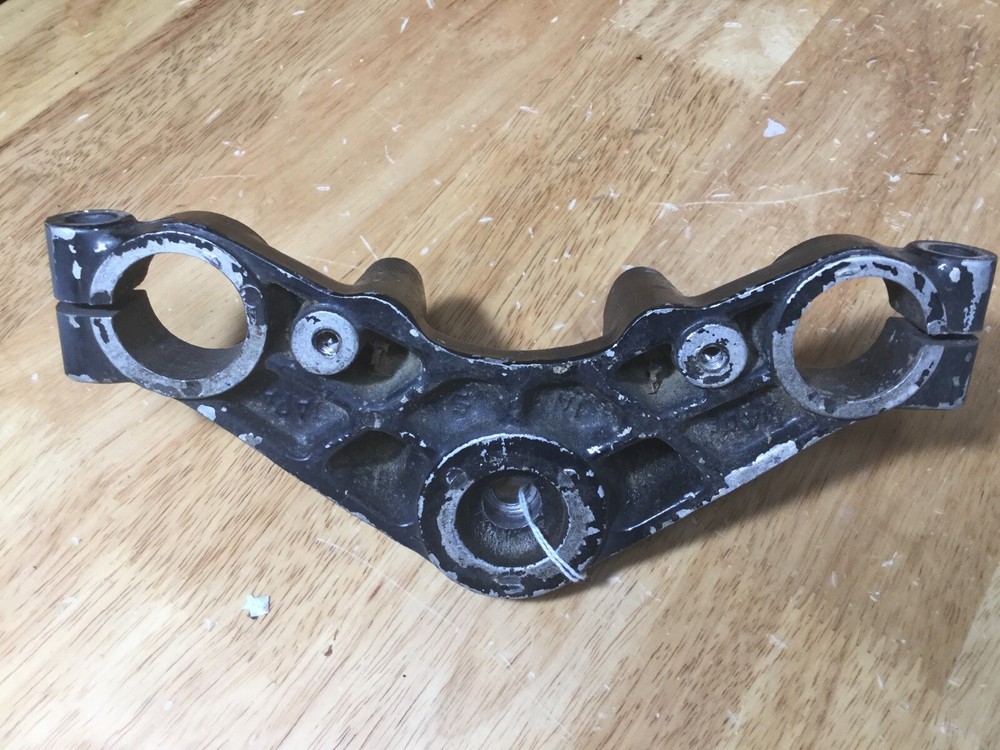 75 SUZUKI TS100 TS100M HONCHO TOP STEERING STEM TRIPLE TREE