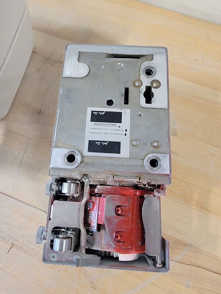 PITNEY BOWES 5390 CHECK SIGNER-IMPRINTER WITH CASE
