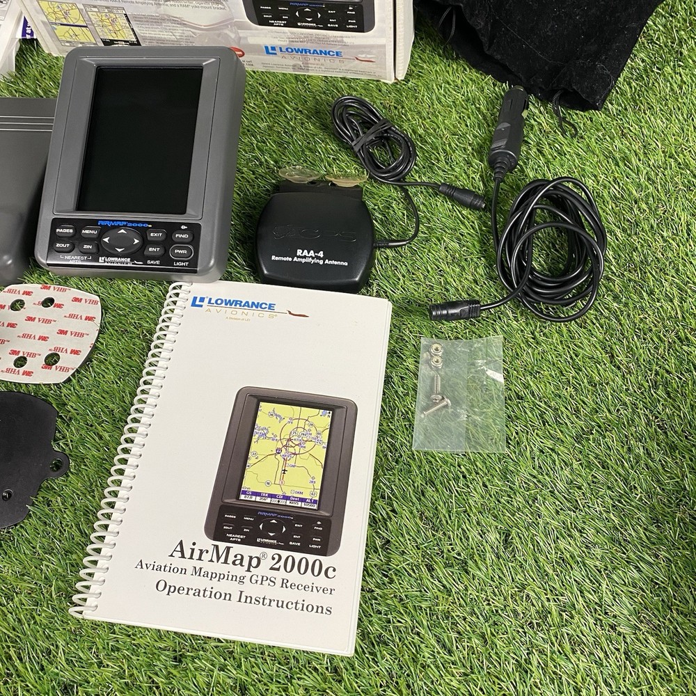 Lowrance Avionics AirMap 2000c Aviation Mapping GPS Receiver w/ Box & Software