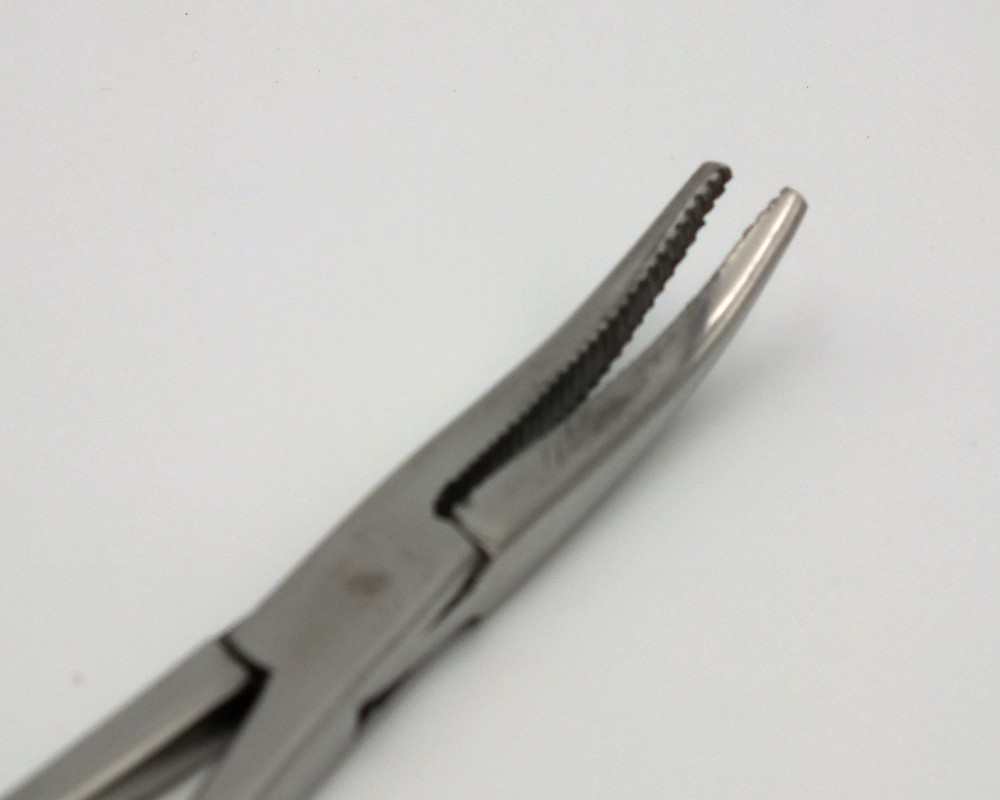 Fishing Hemostats Forceps Hook Remover 4" Curved Tip - locking - FF113