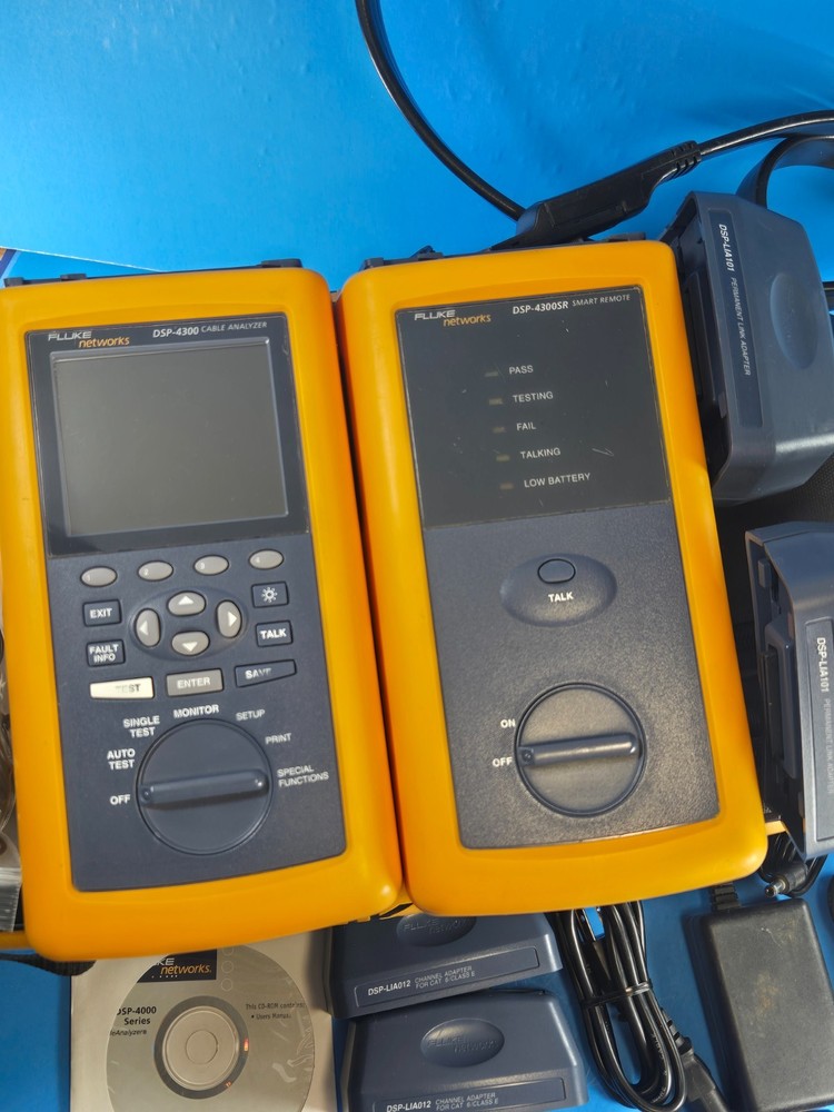 Fluke Networks DSP-4300 Cat 6 Class E Network Cable Analzyer Meter Kit