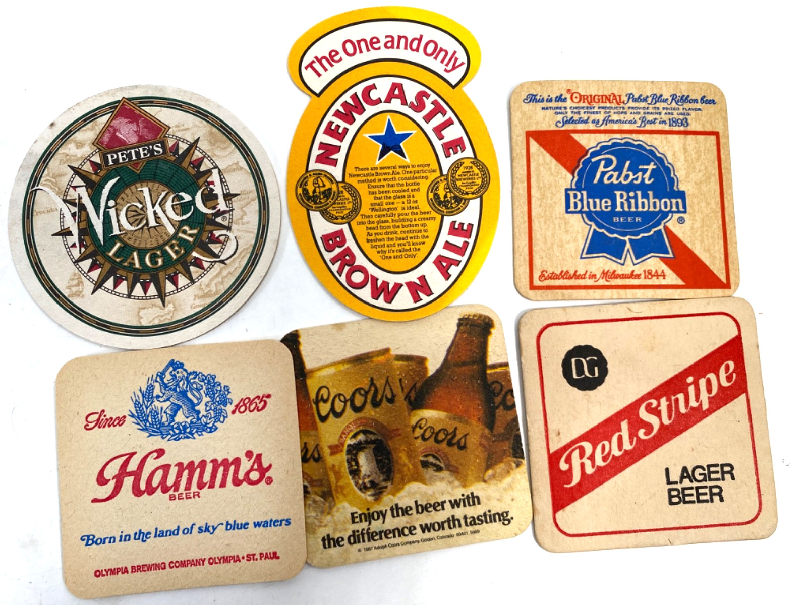 BEER COASTERS - GIANT LOT OF 550+ American, German & Microbrewery Beers COLORFUL