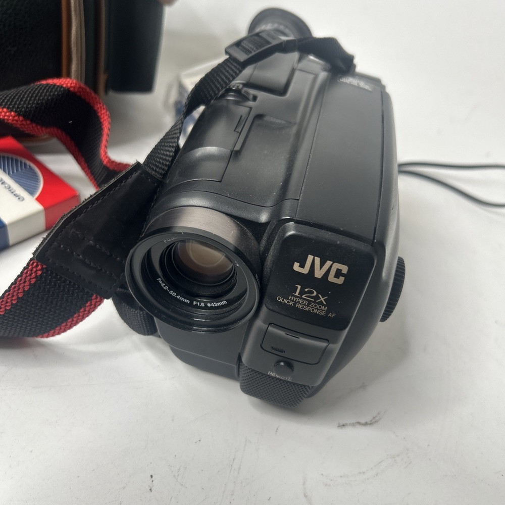 JVC GR-AX200 Camcorder With Bag Untested Camera Compact VHS