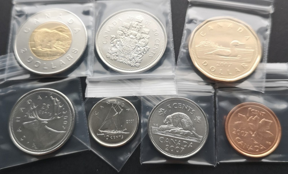 ***  CANADA  2007  UNCIRCULATED  COINS  SET  ***