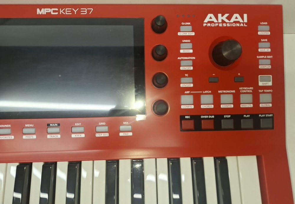 AKAI MPC KEY 37 (P28017116)