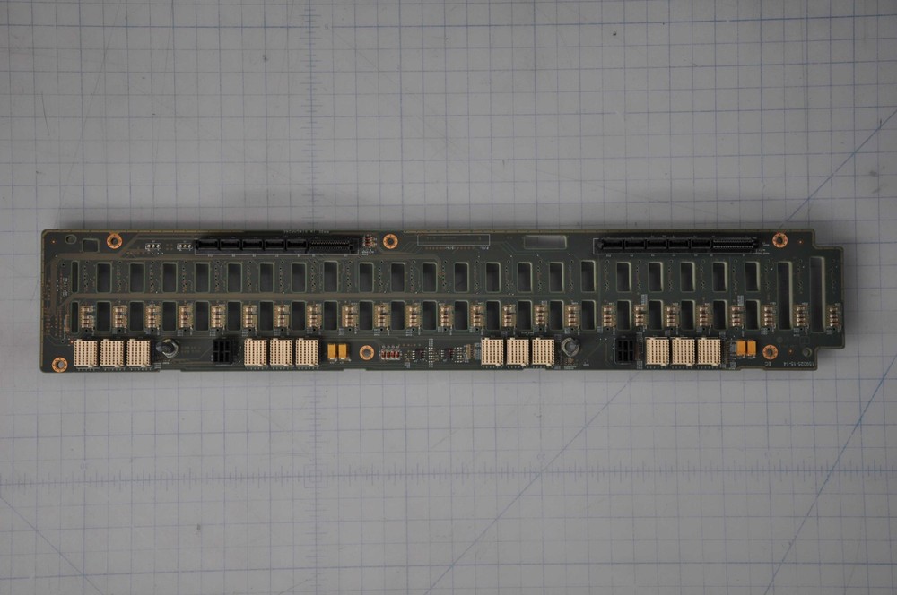 NETAPP DS2246 24 SFF Backplane Midplane Board Grade A 111-00717+E0