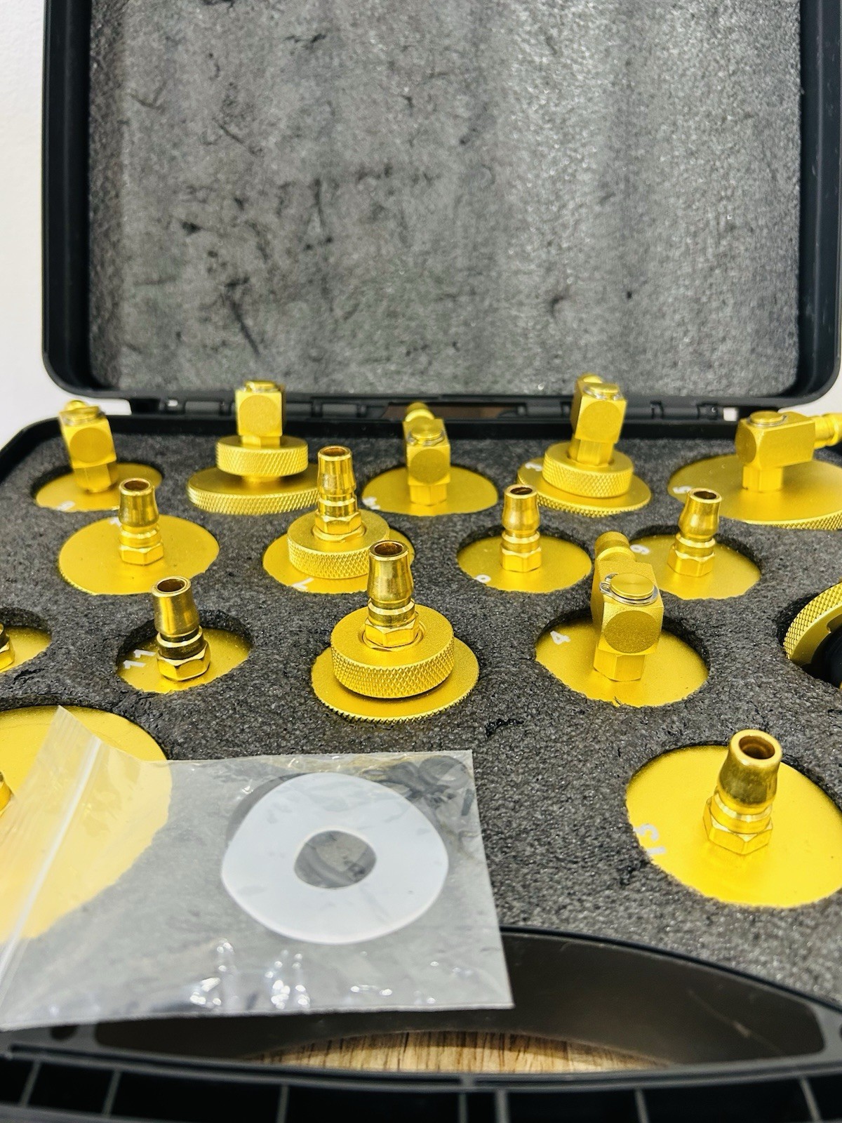 17Pcs Master Cylinder Brake Bleeder Adapter Kit For Brake Fluid Bleeder Machine