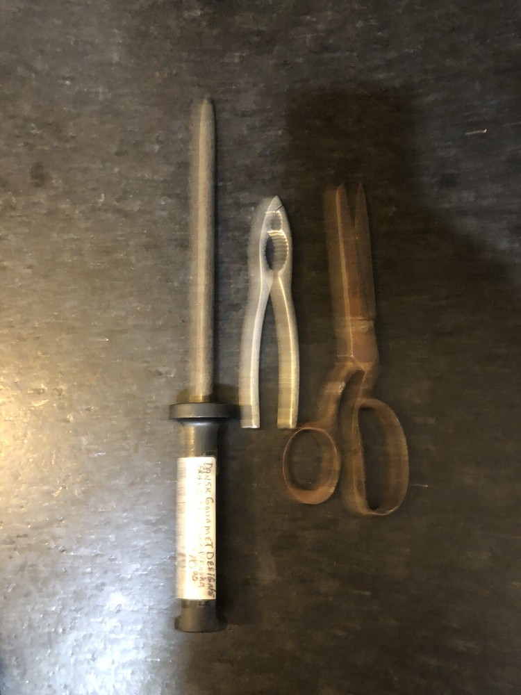 20+ Large & Small Multitool Knives, empty knif cases, etc Lot