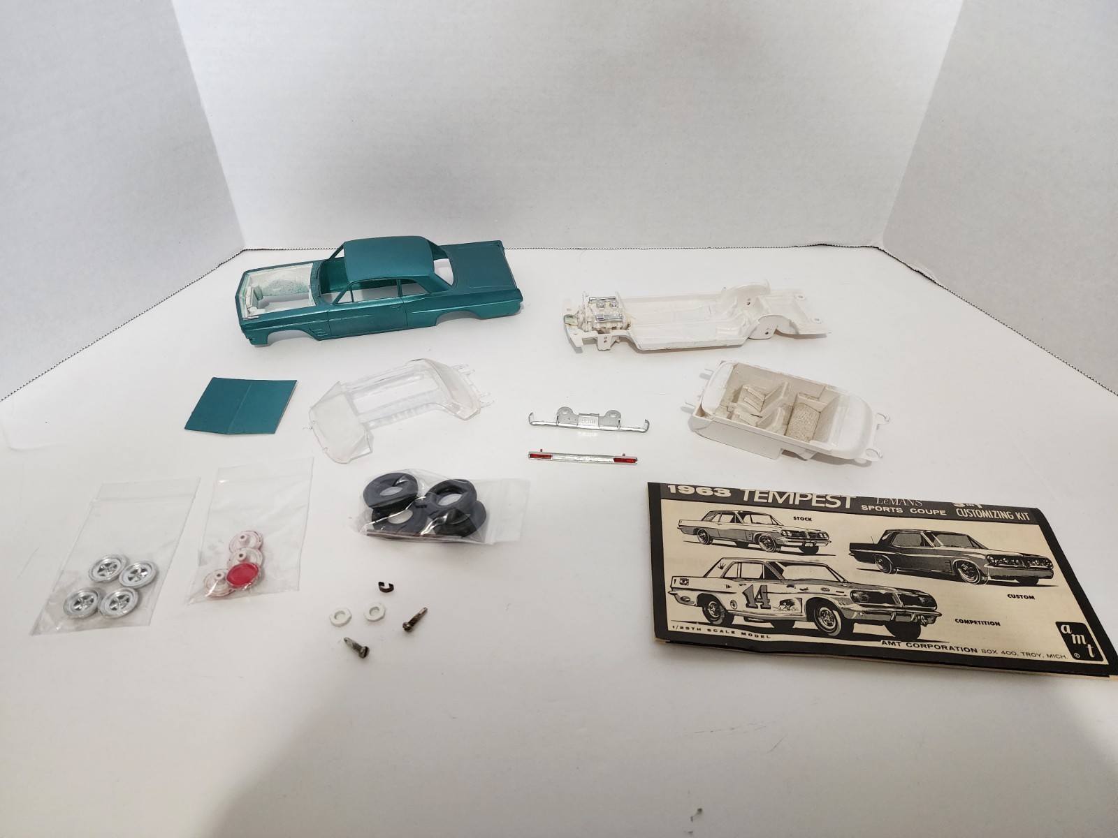 AMT 1963 PONTIAC TEMPEST. Original Stock Wheelbase