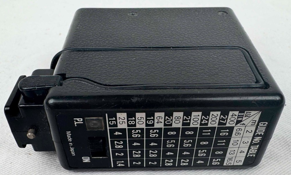 Eva Blitz DM-18 Flash