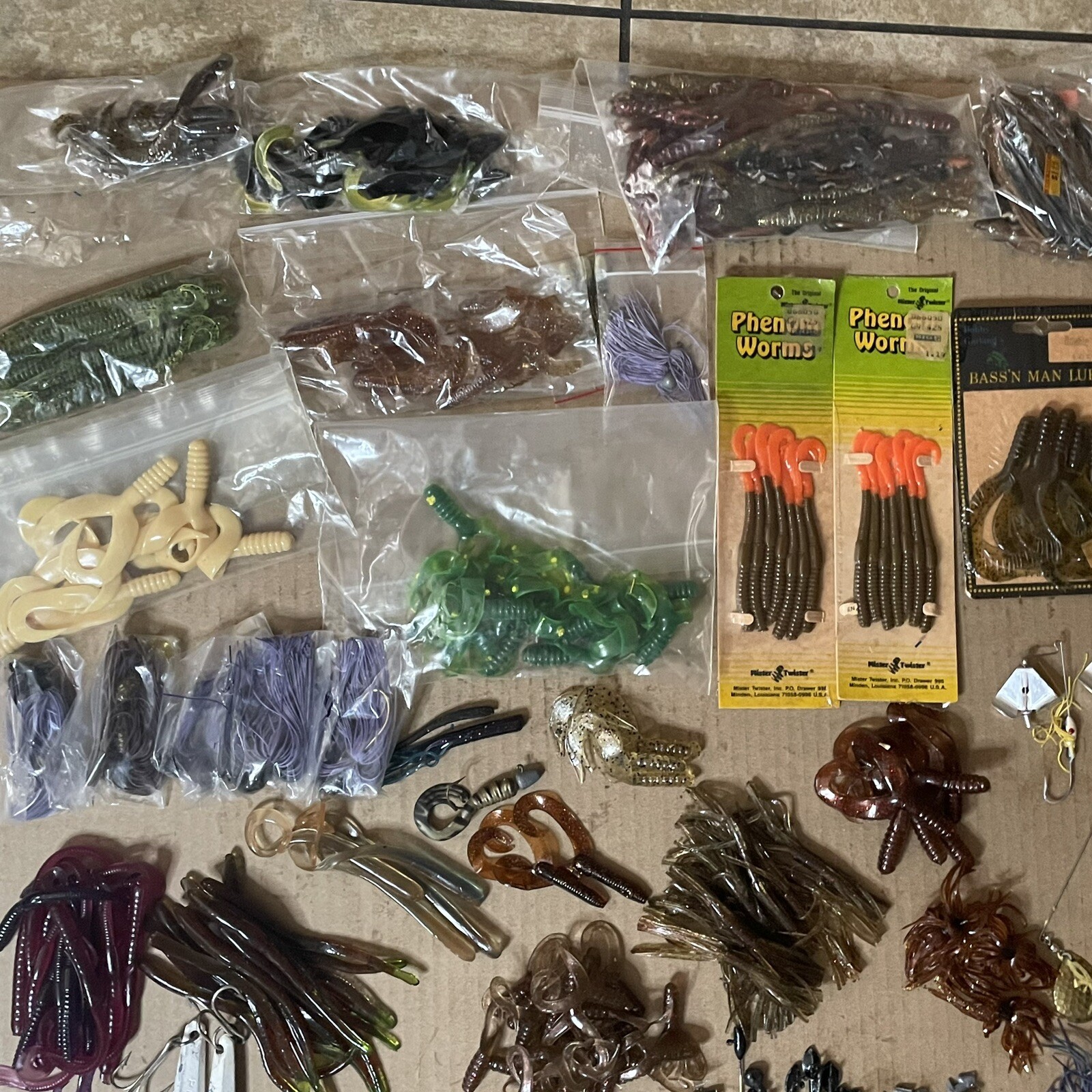 Vintage Fishing Lot Jig Heads Spoons 3 Tackle Boxes Plano Fenwick 100s Of Pcs