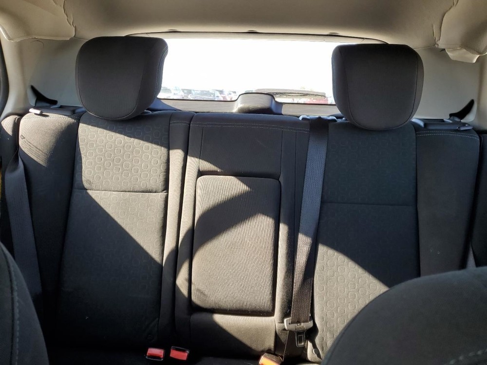 TRAX 2015 Glove Box 4692109