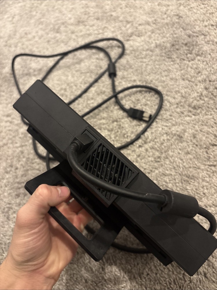 Microsoft XBOX One Kinect Sensor Bar Black Model 1520 Working With Cord