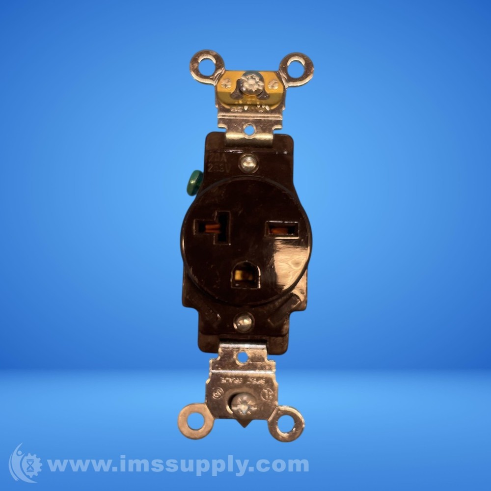 Leviton 2C22C0 Duplex Receptacle FNIP