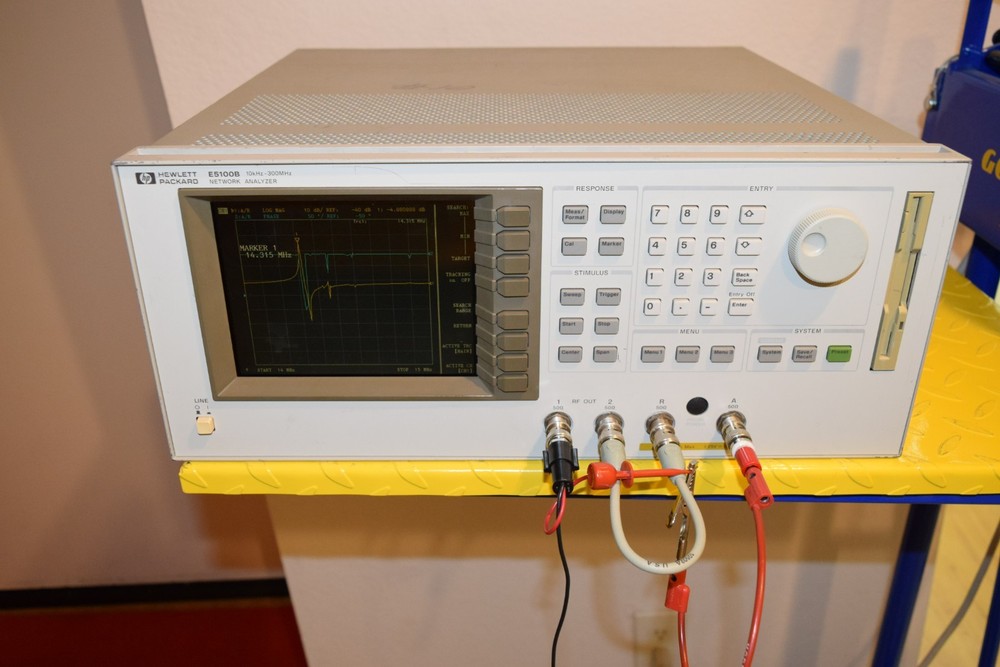 HP Agilent Keysight E5100B Network Gain Phase Analyzer 10kHz to 300Mhz