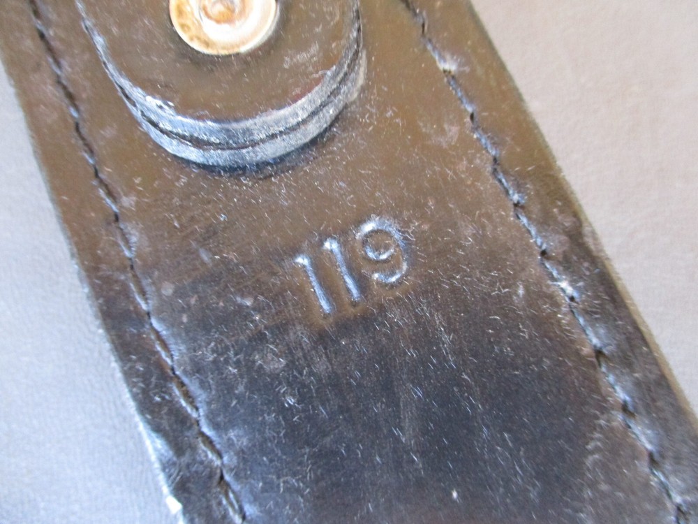 Vtg No Date Code BUCK MODEL 119 Fixed Blade Knife with Sheath