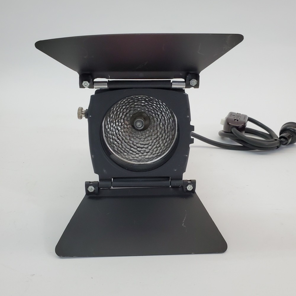 Kobold Comprehensive VM-300 300W Stage and Studio Light Working