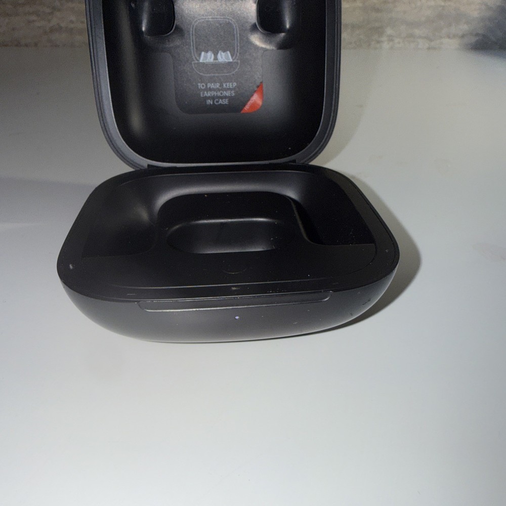 Black Beats Charging Case Only