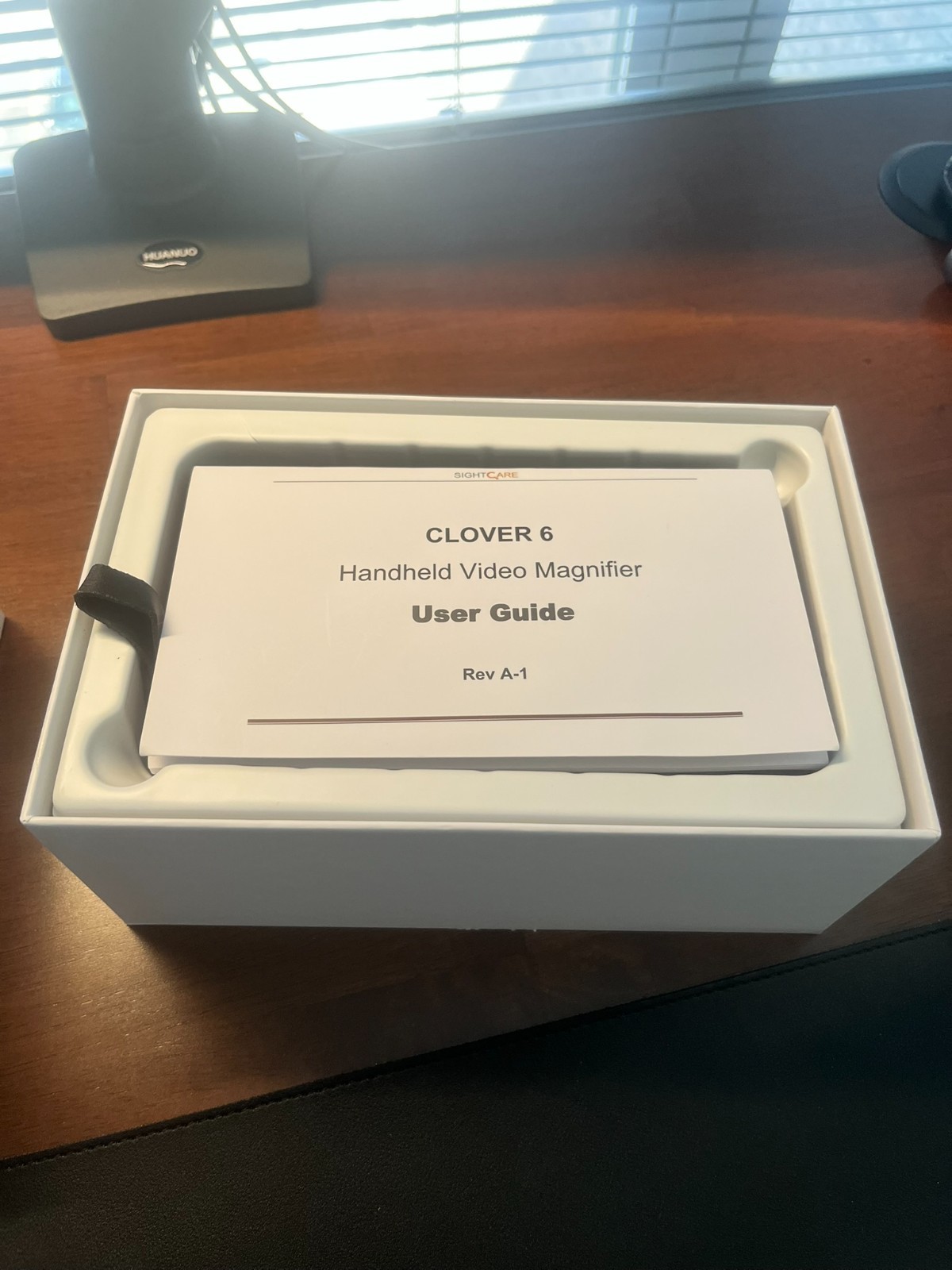 Clover 6 HD-Handheld Video Magnifier