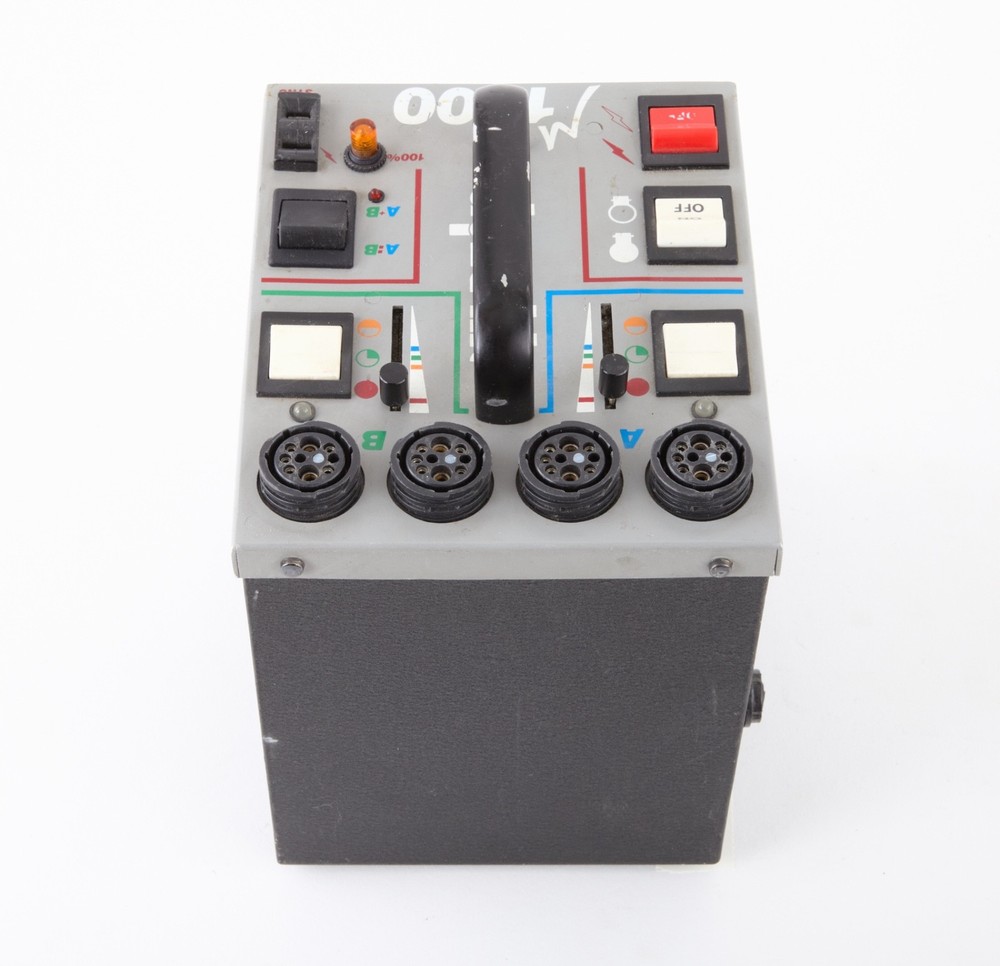 Dynalite M1000 Power Pack TESTED!! WORKS!!
