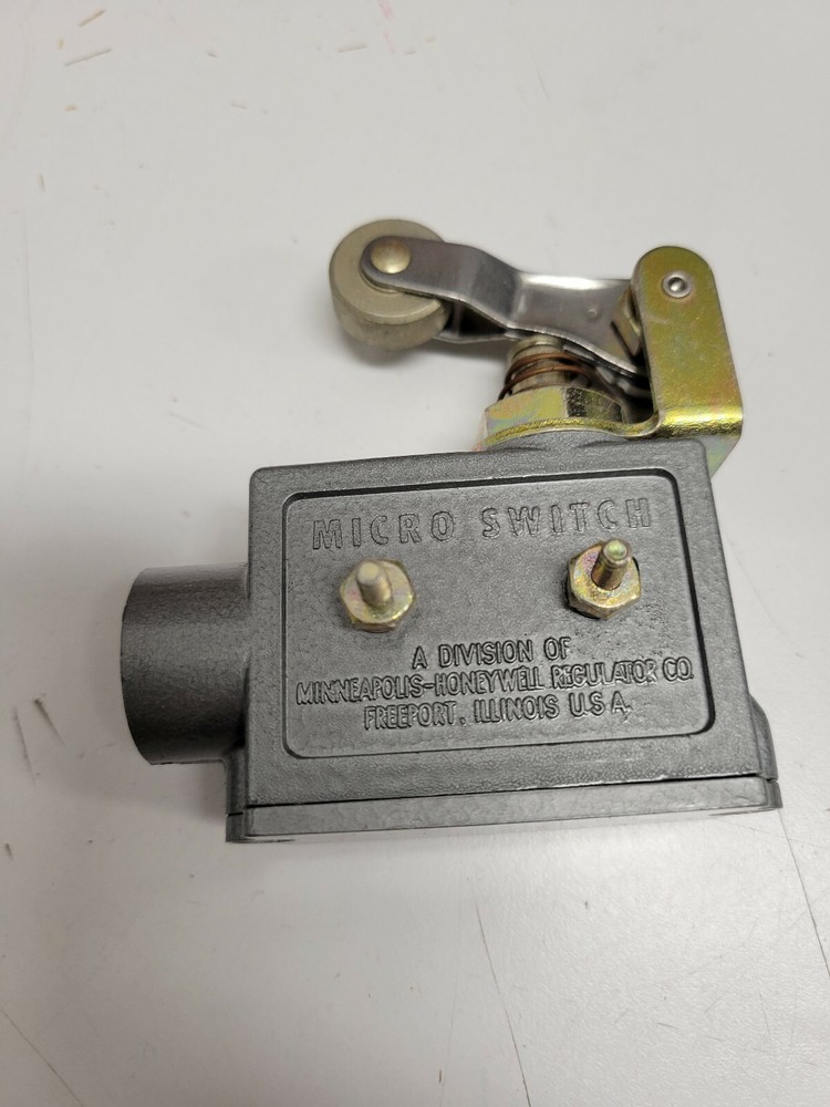 Micro Switch D-729 - YZE-2RQ2 - ONE UNIT