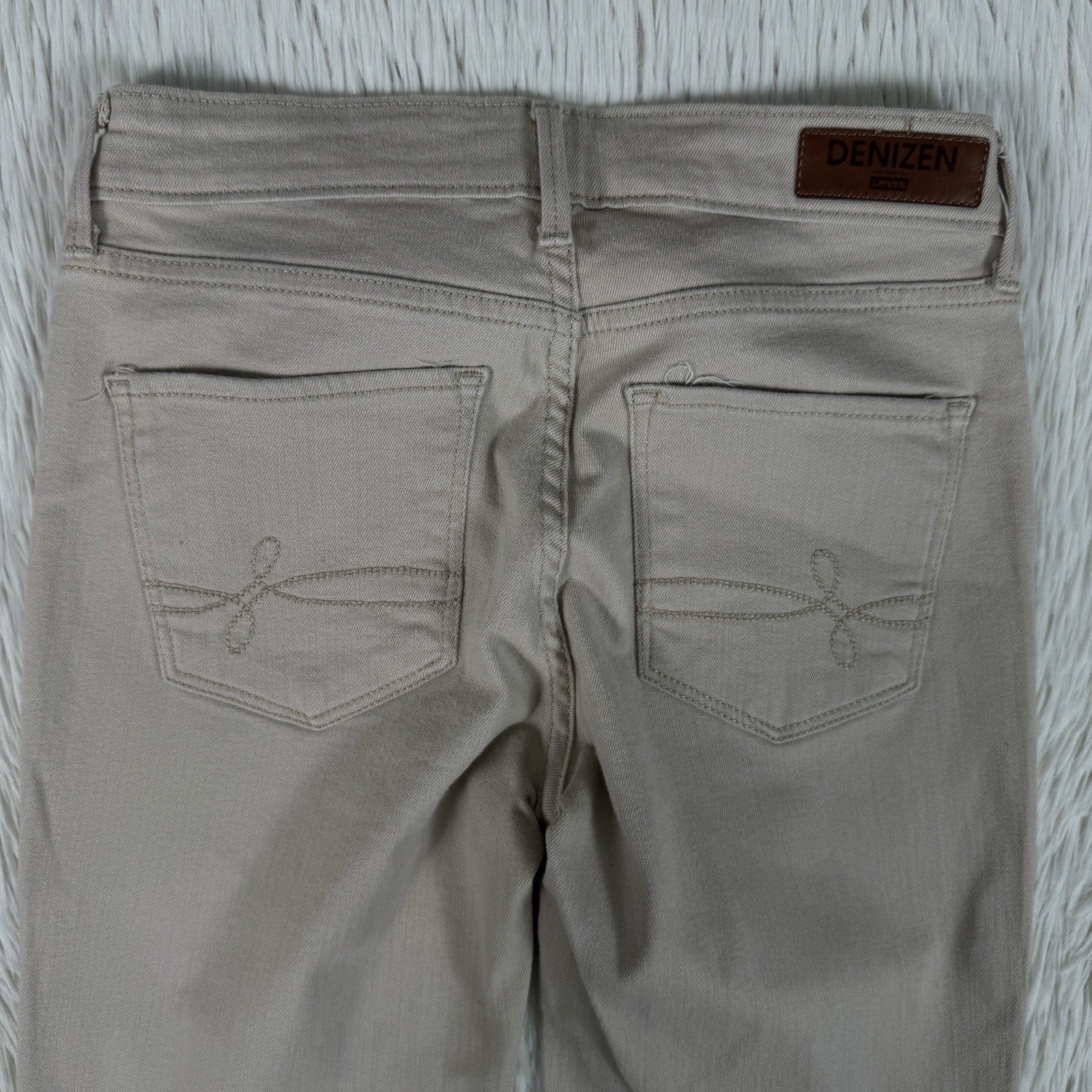 Denizen From Levi's Tan Mid-Rise Cuffed Capri Denim Jeans Women's Size 2