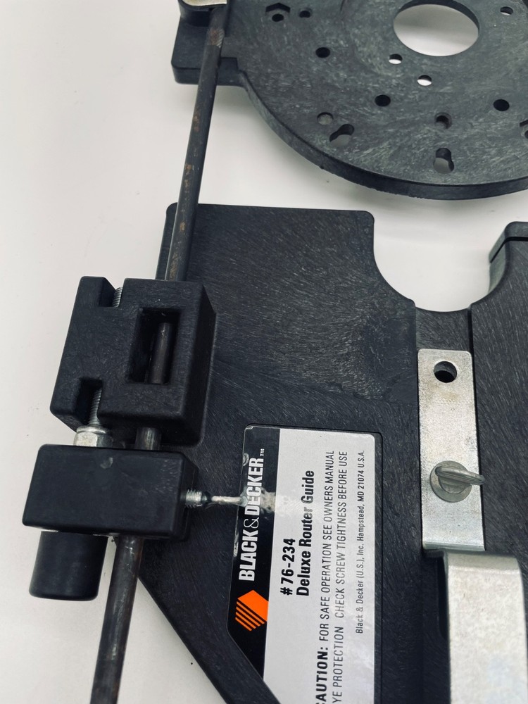 Black & Decker #76-234 deluxe router guide