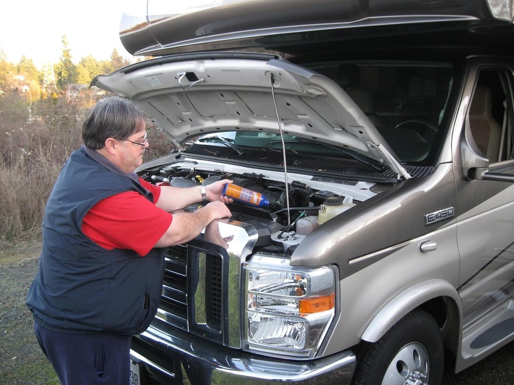 Ultimate 16oz Head Gasket Repair Sealer - Quick, Permanent Engine Solution