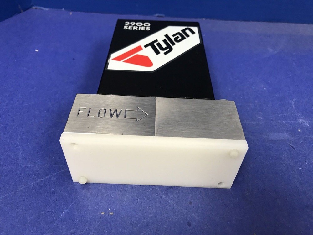 Tylan DFC 2979N MFC Mass Flow Controller 1 SLPM, N2, Block Mount, Used
