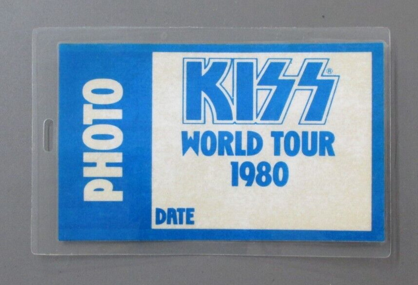 KISS backstage pass laminated World Tour 1980 "PHOTO" ORIGINAL AUTHENTIC !