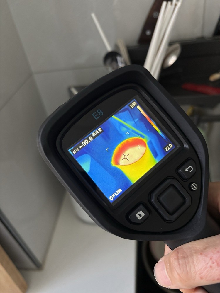 Flir E8 handheld Thermal imaging camera 320x240