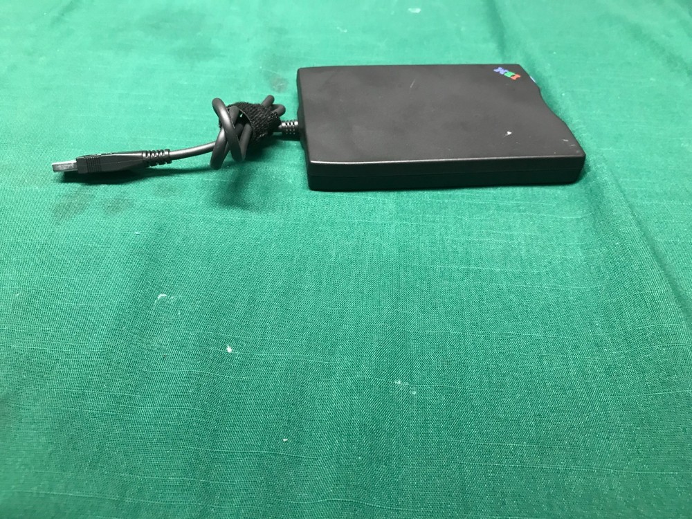IBM USB Portable Diskette Drive Floppy Disk 3.5” MPF82E