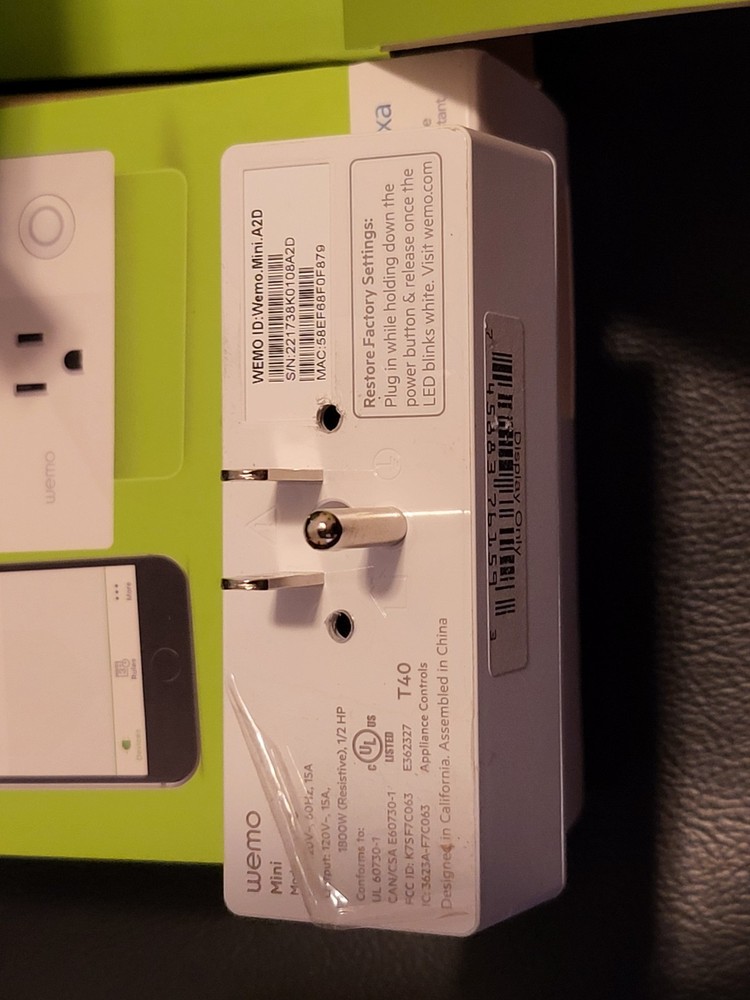 WeMo Mini Wi-Fi Smart Plug - White (F7C063) - Pre-Owned