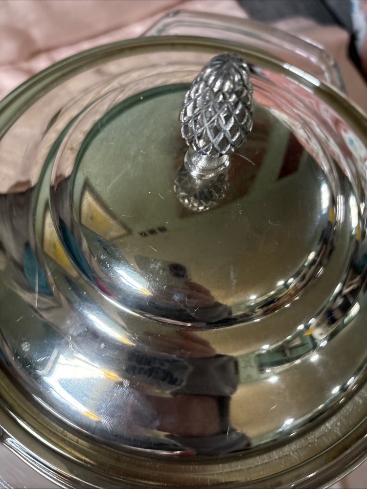 Silverplate Over Copper Covered Chafing Dish & 2QT Pyrex Insert-12” T