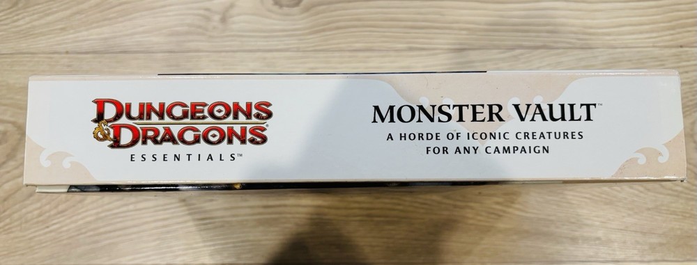 Dungeons & Dragons 4e: Monster Vault Box Set Complete Unpunched 4th Essentials