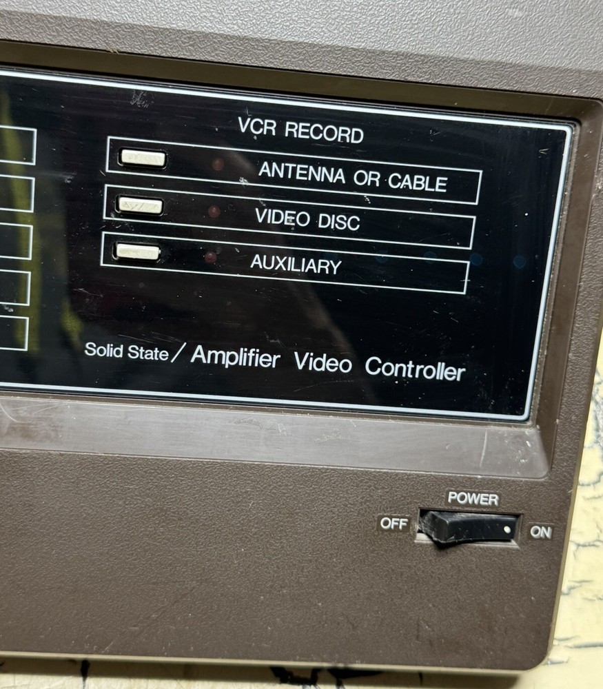 VTG Quasar Solid State Amplifier Video Controller Center Model VE581UN Untested