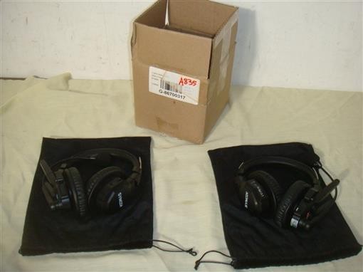 2 QTY SYNCO XTALK SMAX2 FULL-DUPLEX WIRELESS INTERCOM HEADSETS
