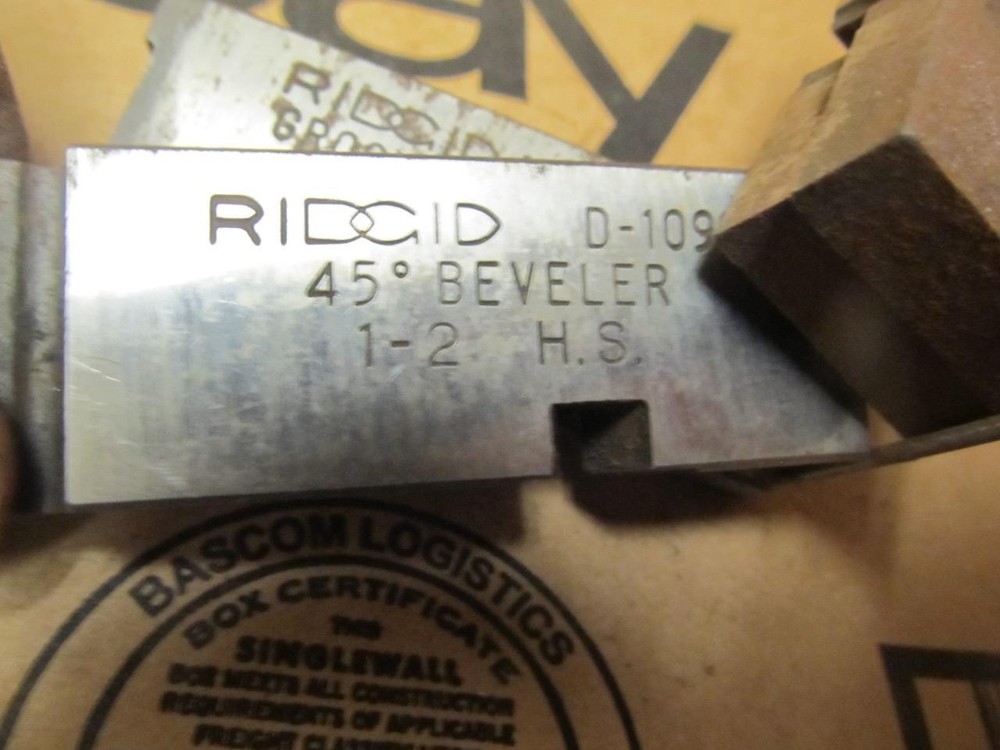 Ridgid 50965 1-2 Universal Pipe Beveling Die Set