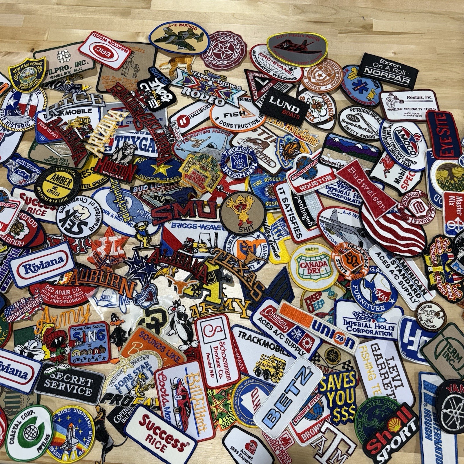 25 lot Random Mix High quality Sew / Iron on Patches Vintage Patches Embroidered
