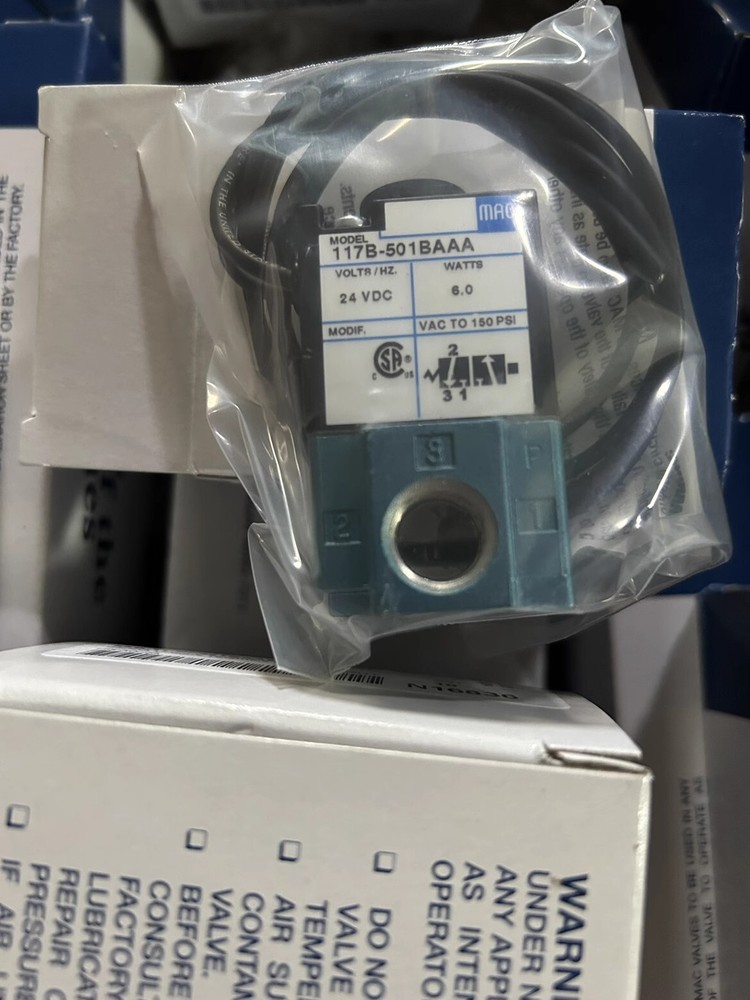1pcs MAC Solenoid Valve 117B-501BAAA