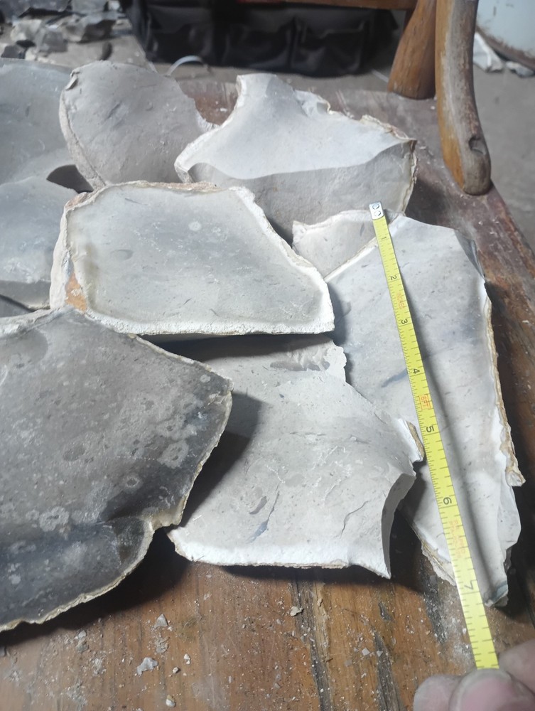 Large Pendernales Flakes .. Solid Material. ($3.50 Per Lb)