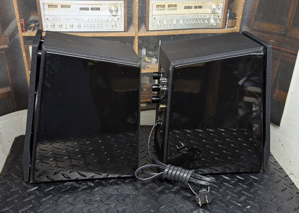 Edifier R1850DB powered speakers with Bluetooth