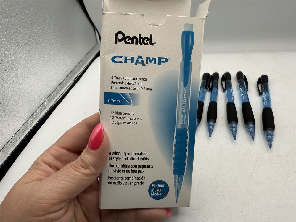 8 COUNT PENTEL CHAMP 0.7mm MEDIUM TIP MECHANICAL PENCIL